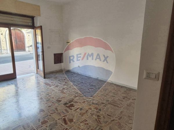 Locale Commerciale Grottaminarda, AV Affitto - Foto 4