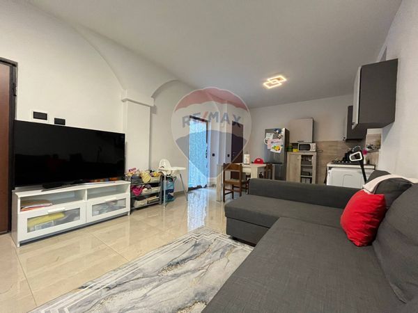 Porzione di casa Saltrio, VA Vendita