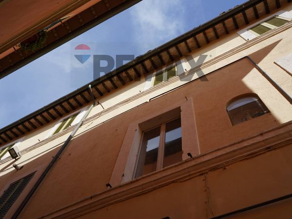 Appartamento Centro Storico, Foligno, PG Affitto - Foto 4