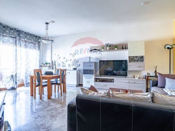 Appartamento Zona Semi-centro, Garbagnate Milanese, MI Vendita