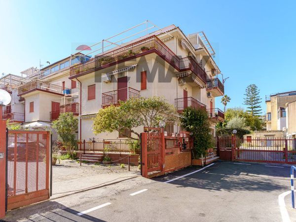 Appartamento Giardini, Giardini-Naxos, ME Vendita