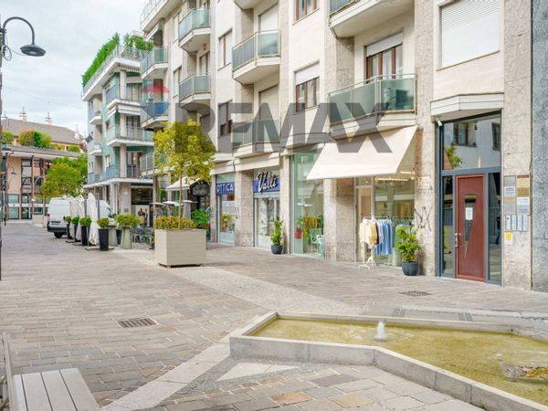 Negozio Centro, Busto Arsizio, VA Affitto - Foto 2