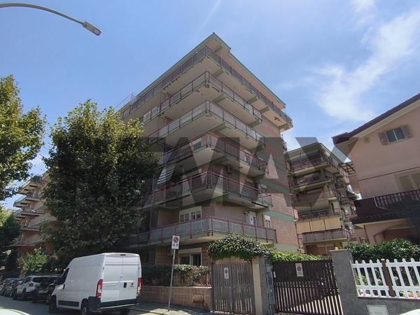Appartamento Ladispoli, RM Vendita