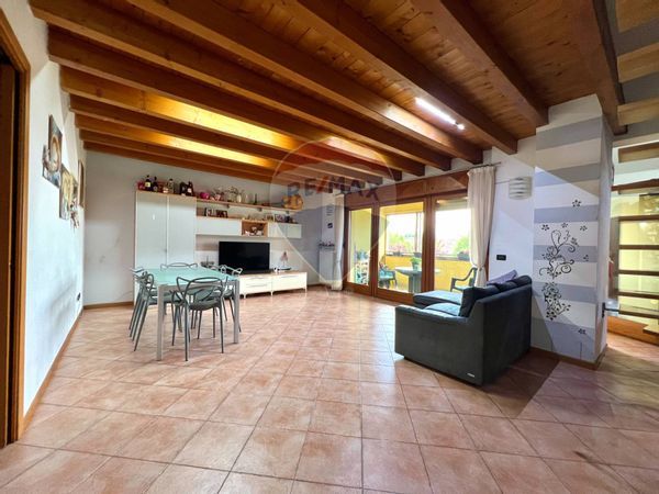 Appartamento San Giuliano, Castelvetro Piacentino, PC Vendita