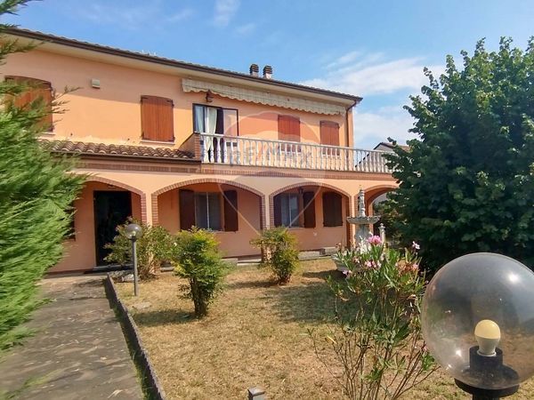 Villa singola Ficarolo, RO Vendita