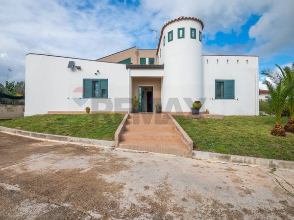 Villa singola Città Giardino, Melilli, SR Vendita