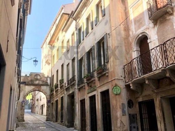 Duplex Vittorio Veneto, TV Vendita