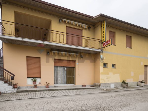 Casa Indipendente Cairo, Mombaroccio, PU Vendita