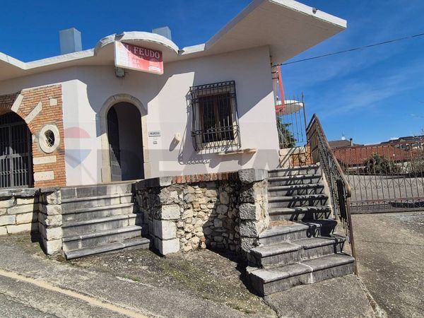 Locale Commerciale Grottaminarda, AV Affitto