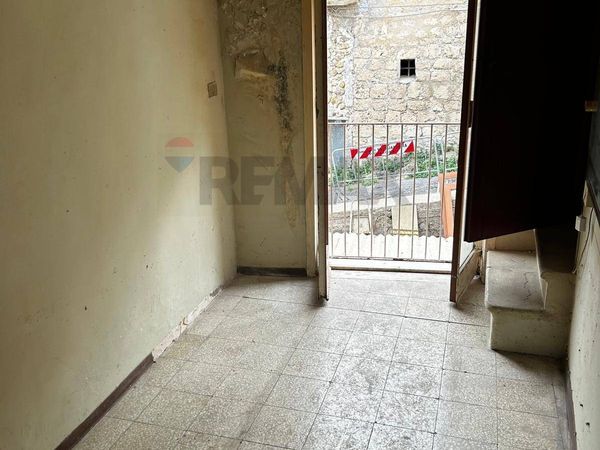 Casa Indipendente Valguarnera Caropepe, EN Vendita - Foto 4
