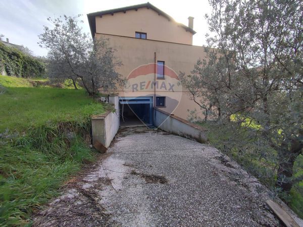 Villetta bifamiliare La Pigge, Trevi, PG Vendita - Foto 3