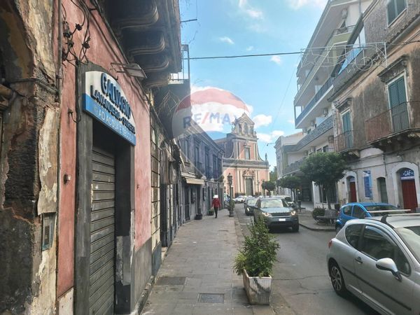 Attività  Commerciale Mascalucia, CT Affitto