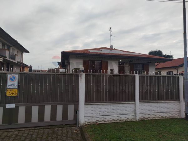 Casa Indipendente Lainate, MI Vendita