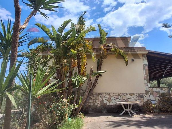 Villa o villino Ventimiglia di Sicilia, PA Vendita