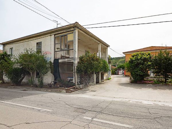 Casa Indipendente Piane San Pantaleone e Valle Sant'angelo, Miglianico, CH Vendita