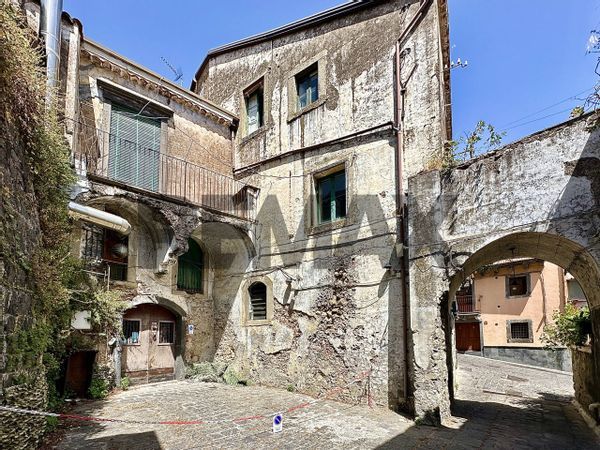 Casa Indipendente Castiglione di Sicilia, CT Vendita