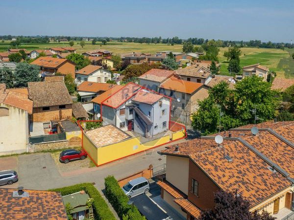 Casa Indipendente Corniano, Bibbiano, RE Vendita