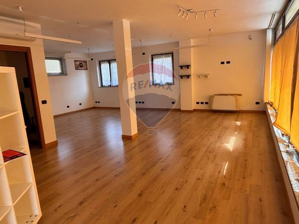 Locale Commerciale Turbigo, MI Affitto - Foto 4