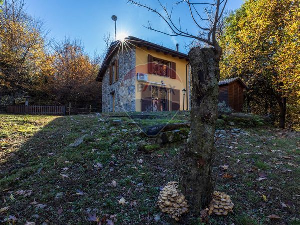 Casa Indipendente Bosco Valtravaglia, Montegrino Valtravaglia, VA Vendita