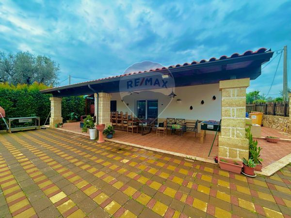 Villa o villino San Vito dei Normanni, BR Vendita