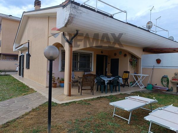 Villa o villino Nuova California, Ardea, RM Vendita