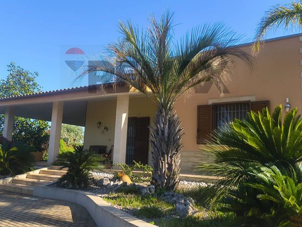 Villa singola Polignano a Mare, BA Vendita