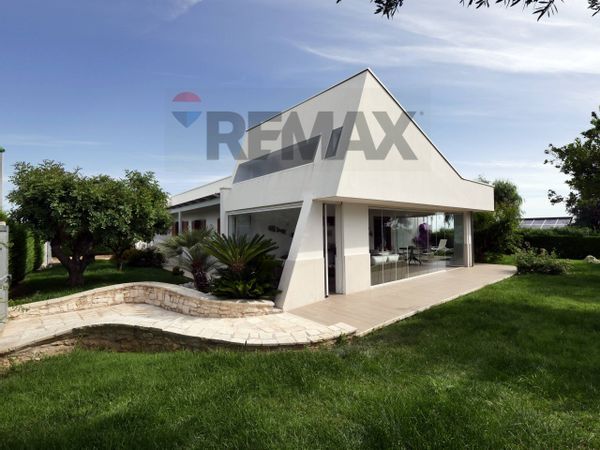 Villa singola Polignano a Mare, BA Vendita