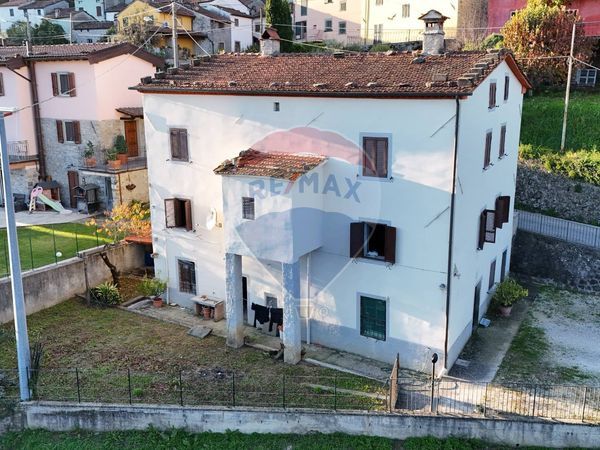 Villa singola San Cassiano di Cotroni, Bagni di Lucca, LU Vendita - Foto 2