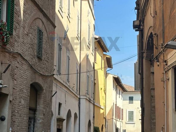 Appartamento Centro Storico, Foligno, PG Vendita - Foto 2