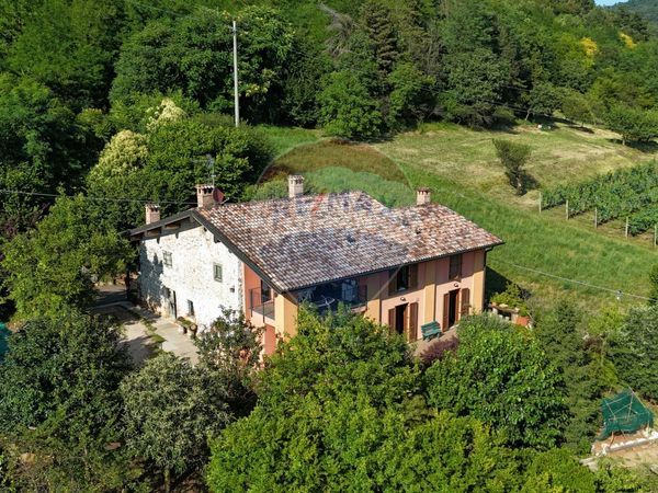 Cascina/Casale Zandobbio, BG Vendita
