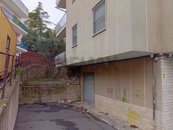 Garage/Box Centro storico, Matera, MT Affitto