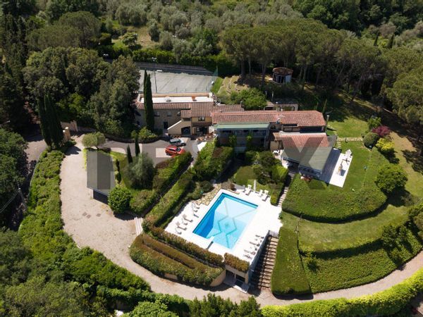 Casa Indipendente La Pace, Arezzo, AR Vendita