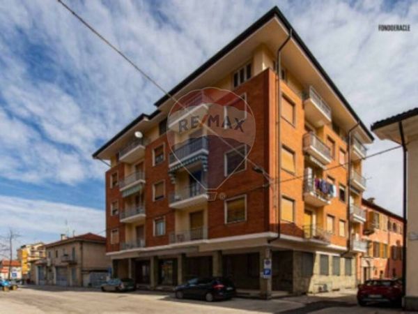 Locale Commerciale Chiusa di Pesio, CN Vendita