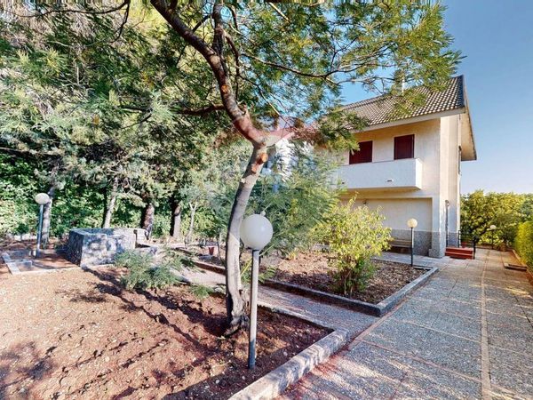 Villa singola Piana degli Albanesi, PA Vendita