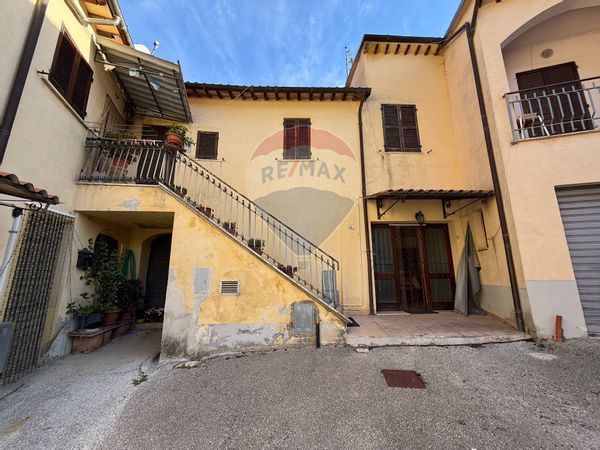 Casa Semindipendente Foligno, PG Vendita - Foto 3