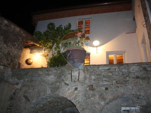 Casa Semindipendente Camaiore, LU Vendita