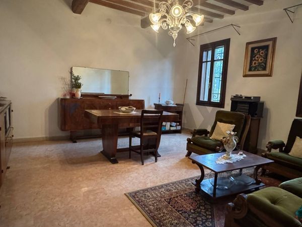 Casa Indipendente Rolo, RE Vendita