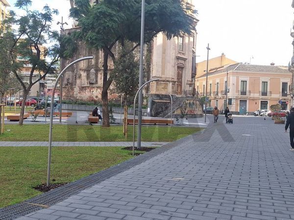 Locale Commerciale Centro Storico, Catania, CT Affitto - Foto 3