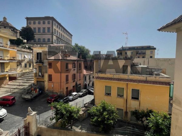 Appartamento Velletri, RM Vendita
