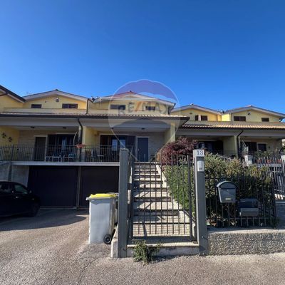 Villa a schiera Bosco, Perugia, PG Vendita