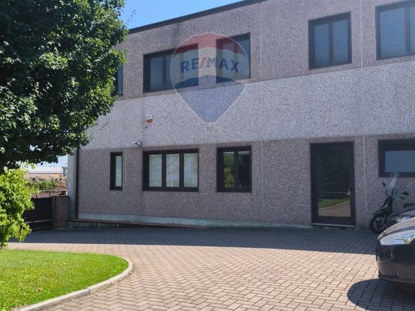 Locale Commerciale Montecchio Emilia, RE Vendita