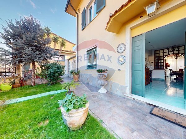 Villa singola Rinchiostra, Massa, MS Vendita