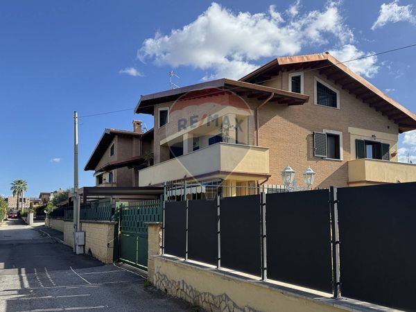 Appartamento Ciampino, RM Vendita