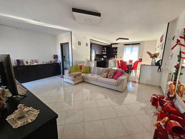 Villetta bifamiliare Carditello, Cardito, NA Vendita