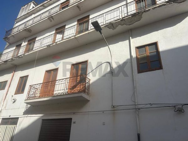 Stabile/Palazzo Partinico, PA Vendita