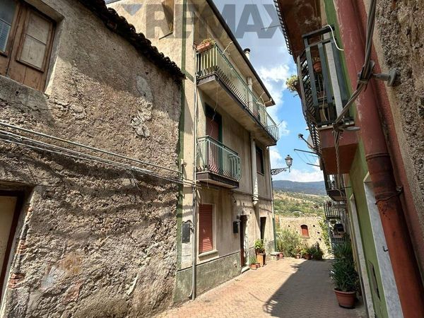 Casa Indipendente Randazzo, CT Vendita