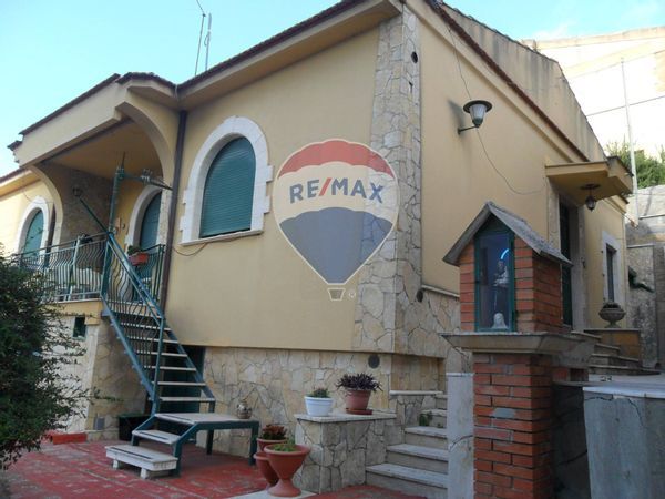 Villa singola Zona Alta, Caltanissetta, CL Vendita