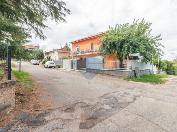 Appartamento Tre Croci, Vetralla, VT Vendita - Foto 3