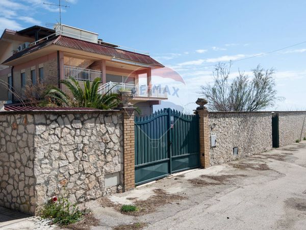 Porzione di villa Litorale Nord, Terracina, LT Vendita - Foto 2