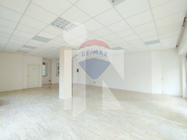 Negozio Valletta Valsecchi, Mantova, MN Affitto - Foto 4